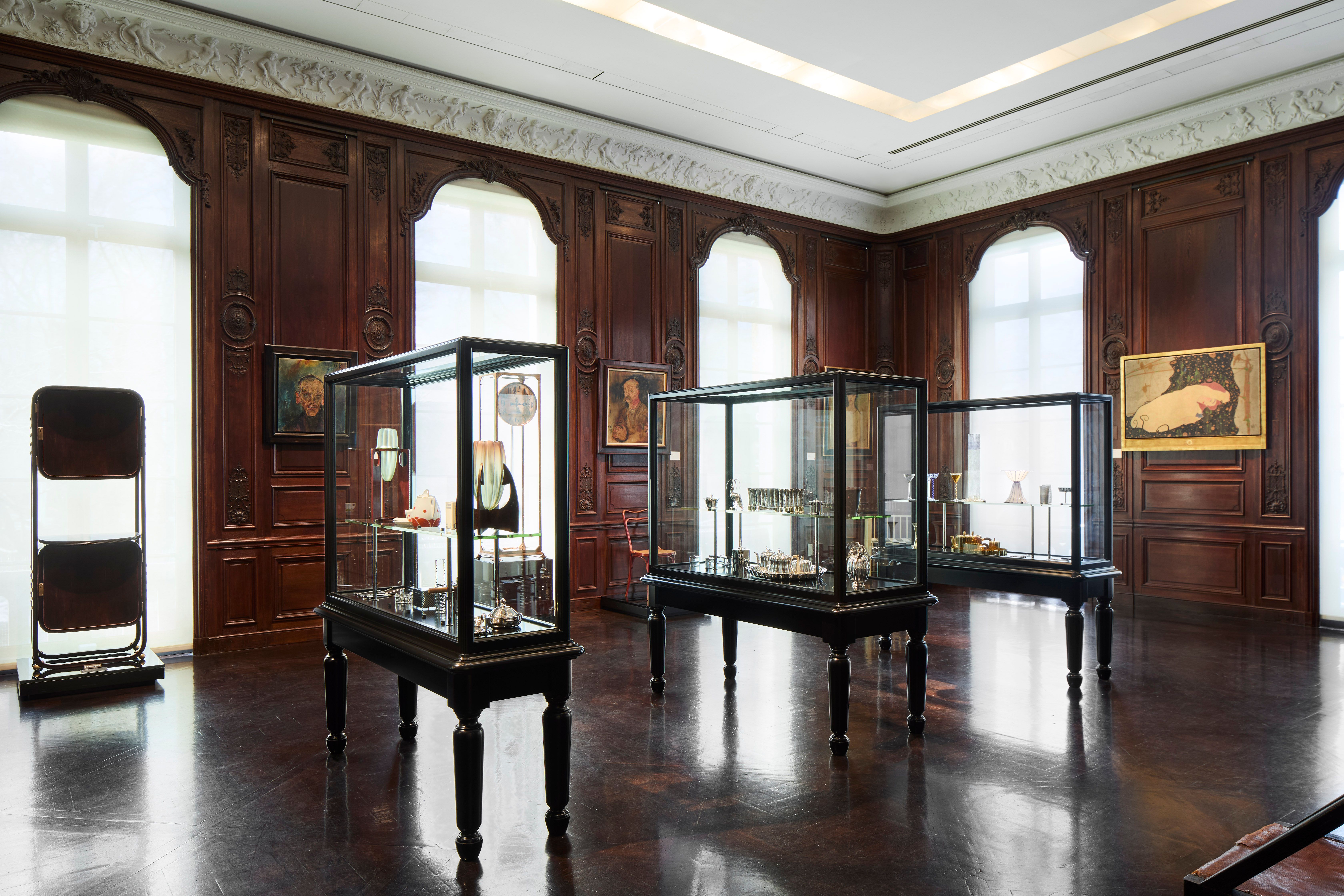 “Austrian Masterworks from the Neue Galerie” features highlights from the museum’s extensive collection of Austrian art from the period 1890 to 1940.